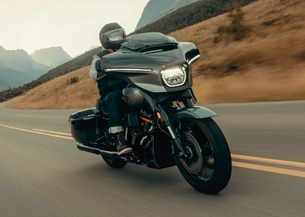 Harley-Davidson Street Glide - Historia de las Baggers - Moto Euforia