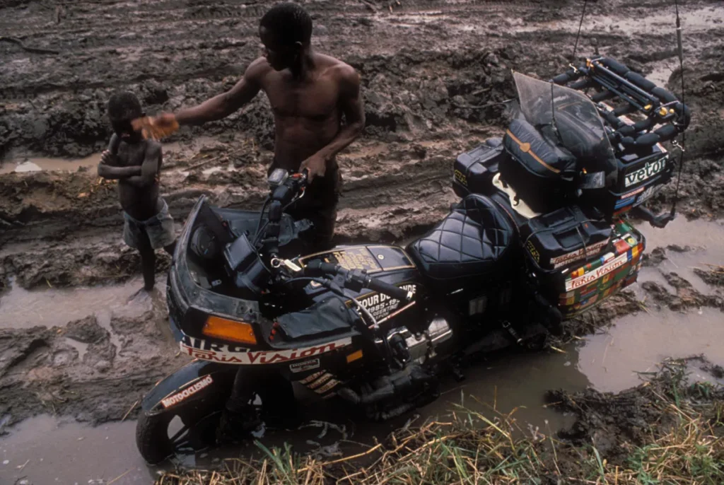 Problemas con la "Black Princess" - Emilio Scotto - Moto Euforia
