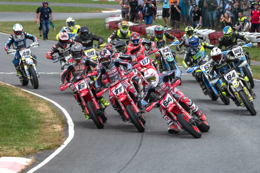 Pilotos de supermotard  - Supermotard - Moto Euforia