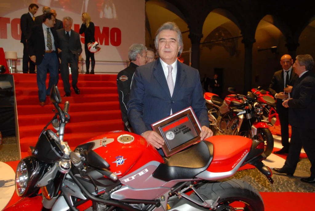 Claudio Castiglioni y moto MV Agusta - Cagiva - Moto Euforia
