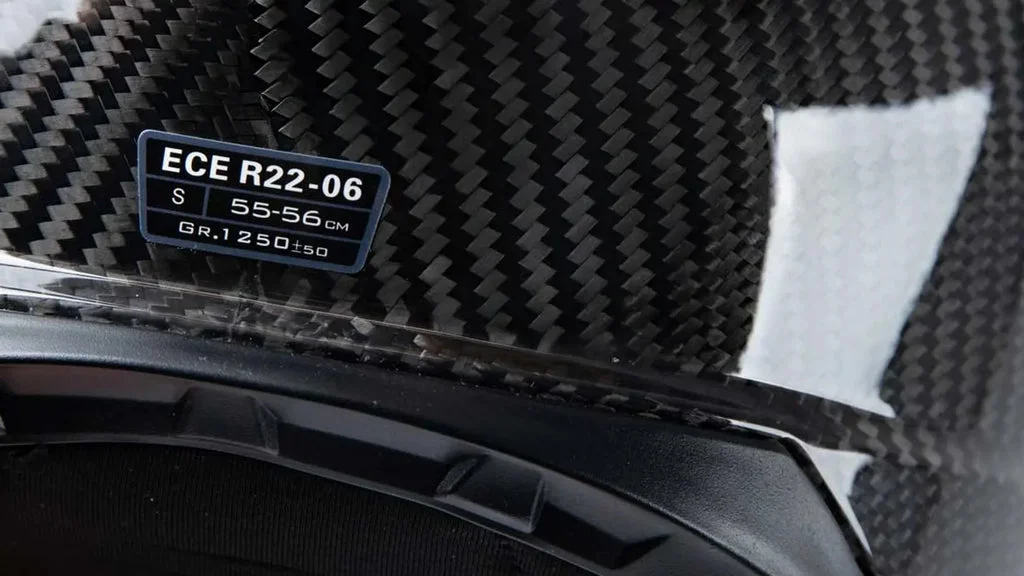 Cómo elegir casco de moto - Certificado ECE 22.06
