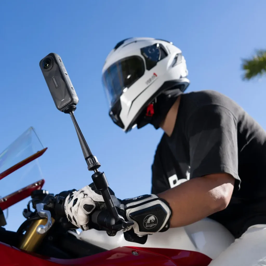 Guía para grabar en moto con Insta360 X5 - Manillar